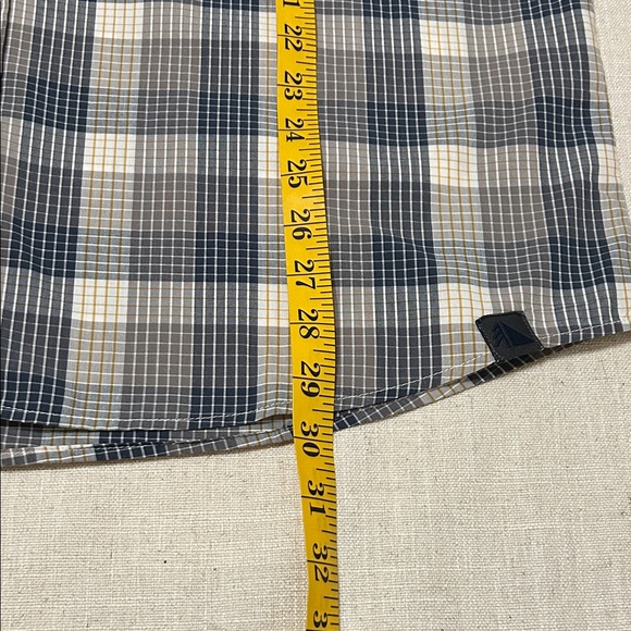 L.L. Bean Shirt Men’s L Navy/White Plaid Casual Button Down Comfort Stretch - Picture 5 of 14